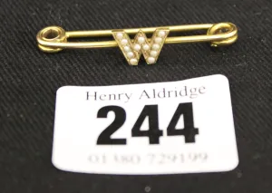 Emblematic: RMS Titanic - Maria Robinson's brooch