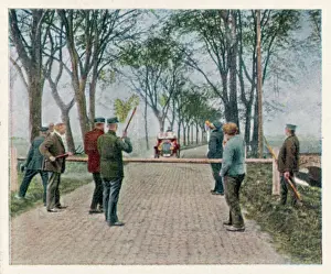 Suspect: ROAD BLOCK/GERMANY/1921