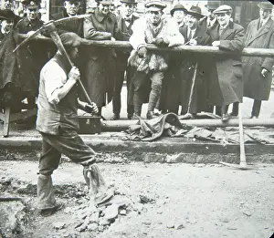Joking: Road repairs during World War Two
