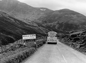 Hairpin: Road sign in Scottish Highlands, Devil's Elbow