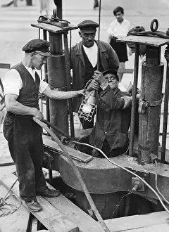 Potsdamer: Road work in Berlin, 1936