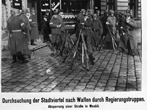 Mauser: Roadblock in Berlin, 1919