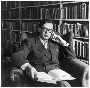 Ida Kar: ROBERT AICKMAN