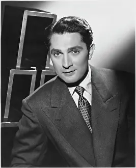 Alda: Robert Alda - Actor - Man - Celebrity