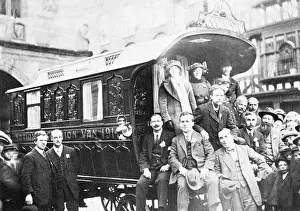 Readers: Robert Blatchford and the Clarion van