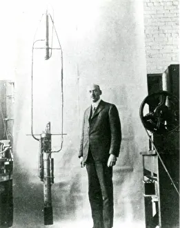 Hutchings: Robert Hutchings Goddard, 1882-1945