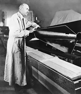 Roswell: Robert Hutchings Goddard assembling a rocket with