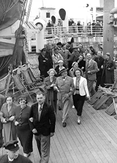 Kilometer: Robert Ley on the board of a KdF ship