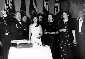 Hairdresser: Robert Ley at a performance show of the hairdressing