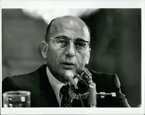 Watergate: Robert Mardian testifying before Watergate hearing