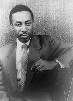 Genders: Robert McFerrin (1921-2006), made his Metropolitan ?