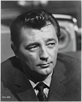 Greener: Robert Mitchum - Man - Actor - Celebrity