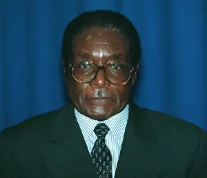 Mugabe: Robert Mugabe