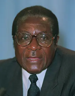 Mugabe: Robert Mugabe