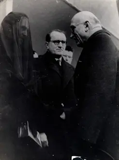 Conveys: Robert Schumann, Foreign Minister, Paul Claudel funeral