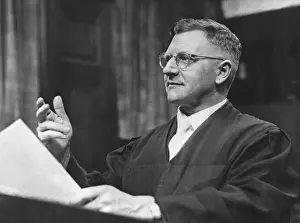 Servatius: Robert Servatius