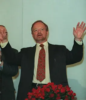 Minist: Robin Cook MP
