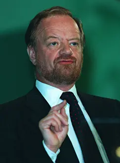 Tade: Robin Cook MP