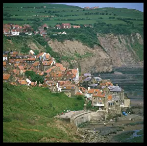 Idiosyncratic: ROBIN HOOD'S BAY