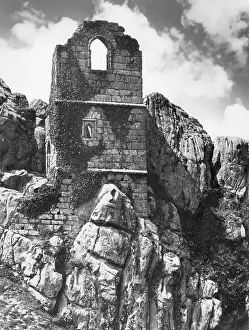 Sheltered: ROCHE ROCK