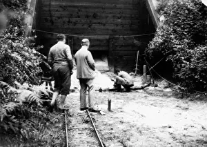 Escaping: The rocket scientist Hermann Oberth in an experiment