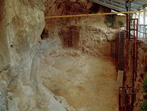 Romani: Rockshelter of Abric Romani. Spain
