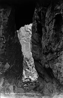 Geological: Rocky Passageway