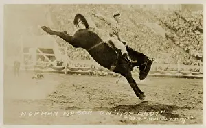 Pendleton: Rodeo - Norman Mason on Hotshot - Pendleton Round-up