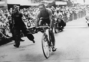 Bikes: Roger Lapebie, 1937