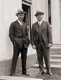Longworth: Will Rogers, a popular actor and journalist, ?