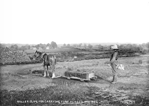 Roller: Roller Slipe for Carrying the Turf Across the Bog