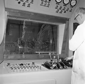 Heathrow: Rolls-Royce Dart - UETF control room