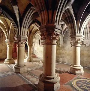 1224: Romaesque crypt of Pannonhalma