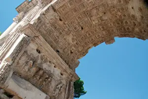 Vespasian: Roman Art. Arch of Titus. Triumphal arch. It was constructe