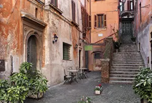 Stuccoed: Roman atmosphere
