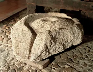 Alcoholic: Roman base of a press, special for wine. 1st century BC. Spa