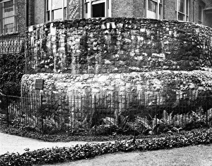Cripplegate: ROMAN BASTION, LONDON