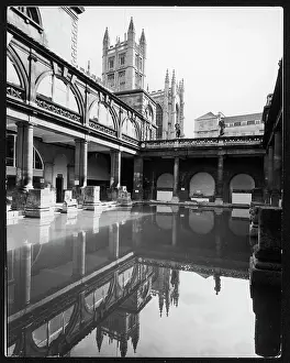 Centrepiece: ROMAN BATH AT BATH