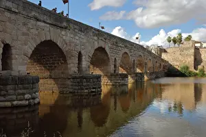 Alcazaba: Roman bridge, Merida, Extremadura, Spain