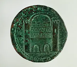 Mint: Roman coin. Dupondius. Reverse. Relief depicting the gate of