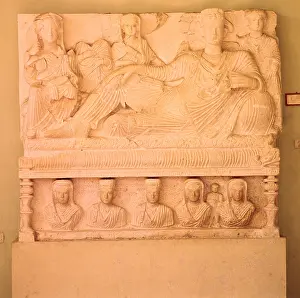 Daybed: Roman Empire