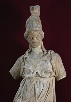 Peplos: Roman statue, Musee Lapidaire, Avignon, Provence, France