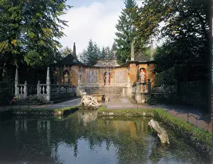 Thew: Roman Theatre in Hellbrunn Park