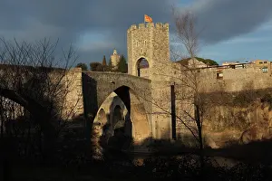 Fluvia: Romanesque bridge over the Fluvia river, Besalu