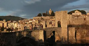 Fluvia: Romanesque bridge over the Fluvia river, Besalu