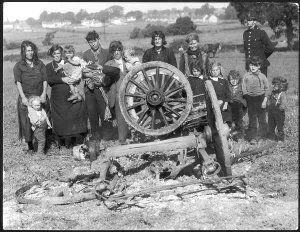 Romany: ROMANY FUNERAL PYRE