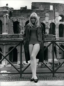 Seducing: Rome, 23.12.1965 = Native of French Canada and