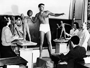Rgnlbd: Ronald Reagan posing for a sculpture class, ?