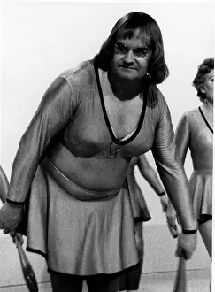 Ronnie: Ronnie Barker