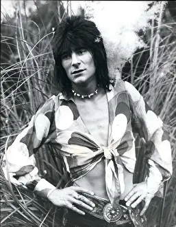 Ronnie: Ronnie Wood, pop musician with various groups